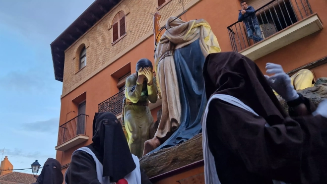 Procesión del Santo Entierro. Foto Myriam Martínez Procesión del Santo Entierro. Foto Myriam Martínez