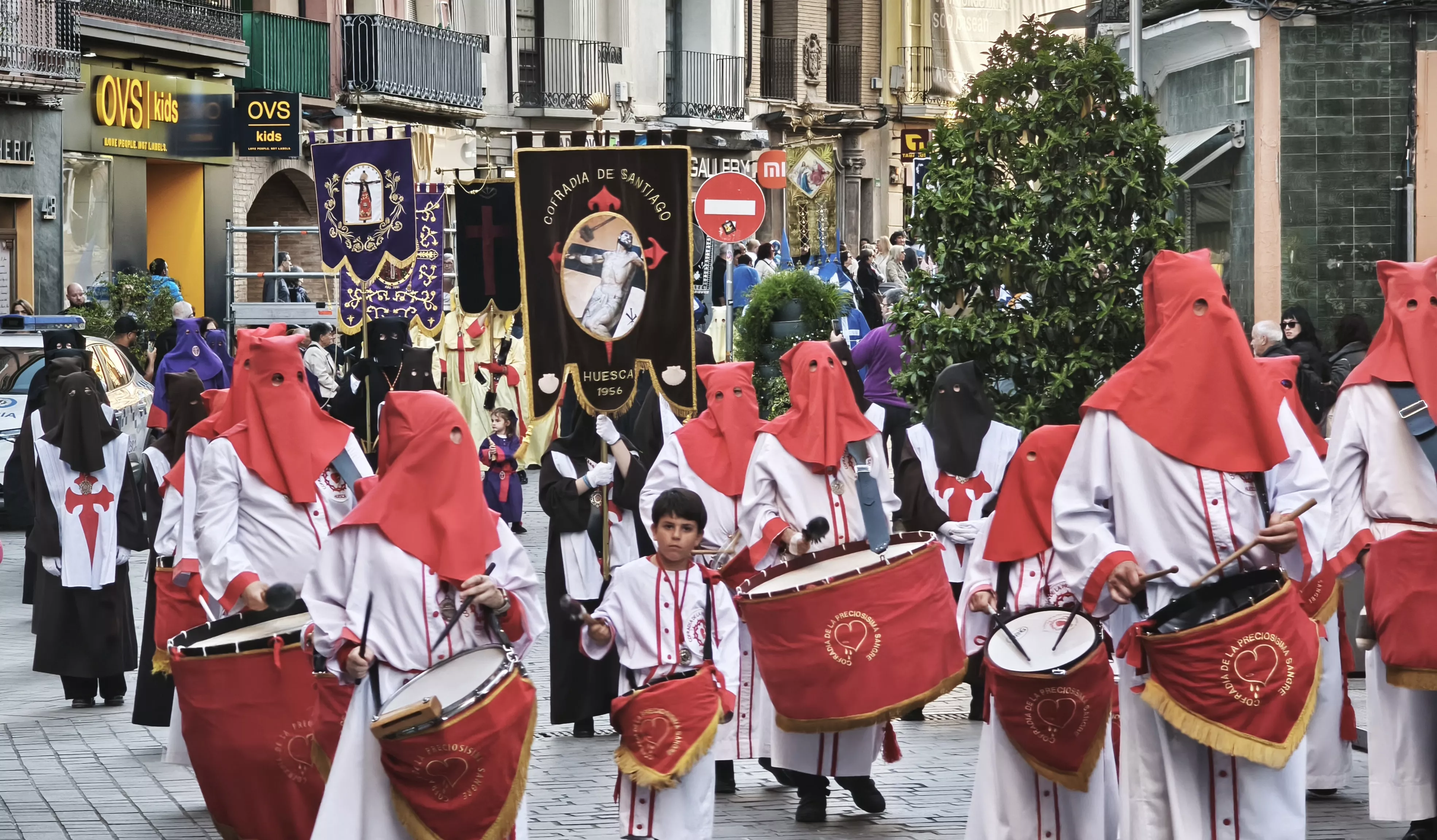 Procesión del Descendimiento desde el Barrio de la Encarnación. Foto María José Sampietro