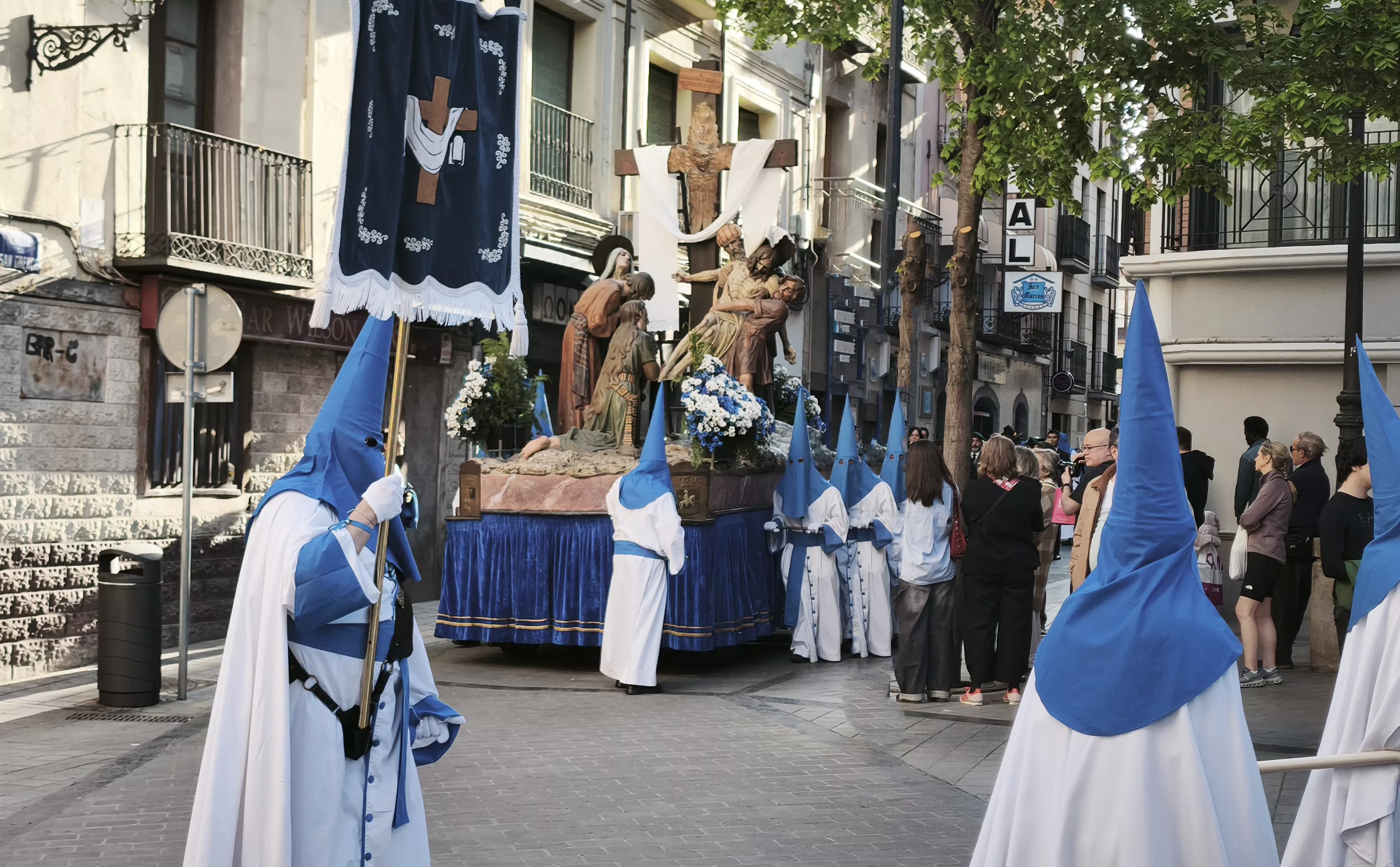 Procesión del Descendimiento desde el Barrio de la Encarnación. Foto María José Sampietro