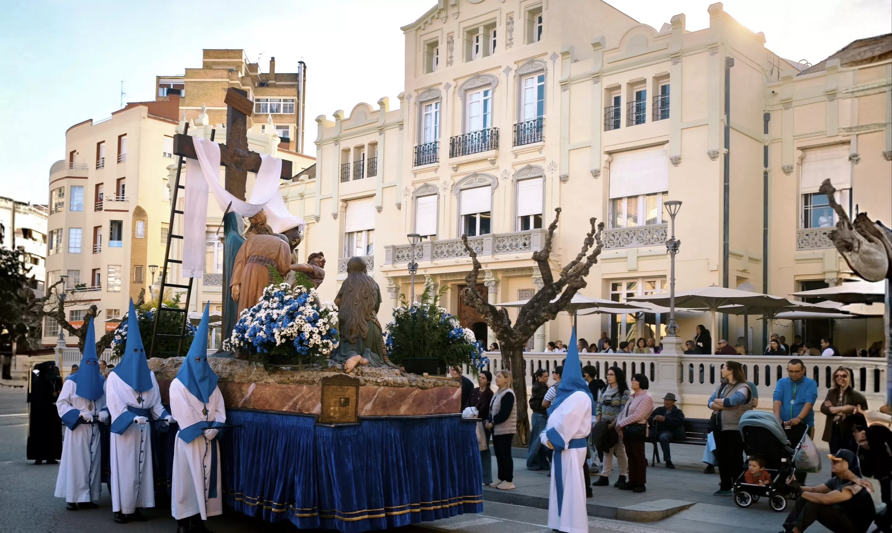 Procesión del Descendimiento desde el Barrio de la Encarnación. Foto María José Sampietro