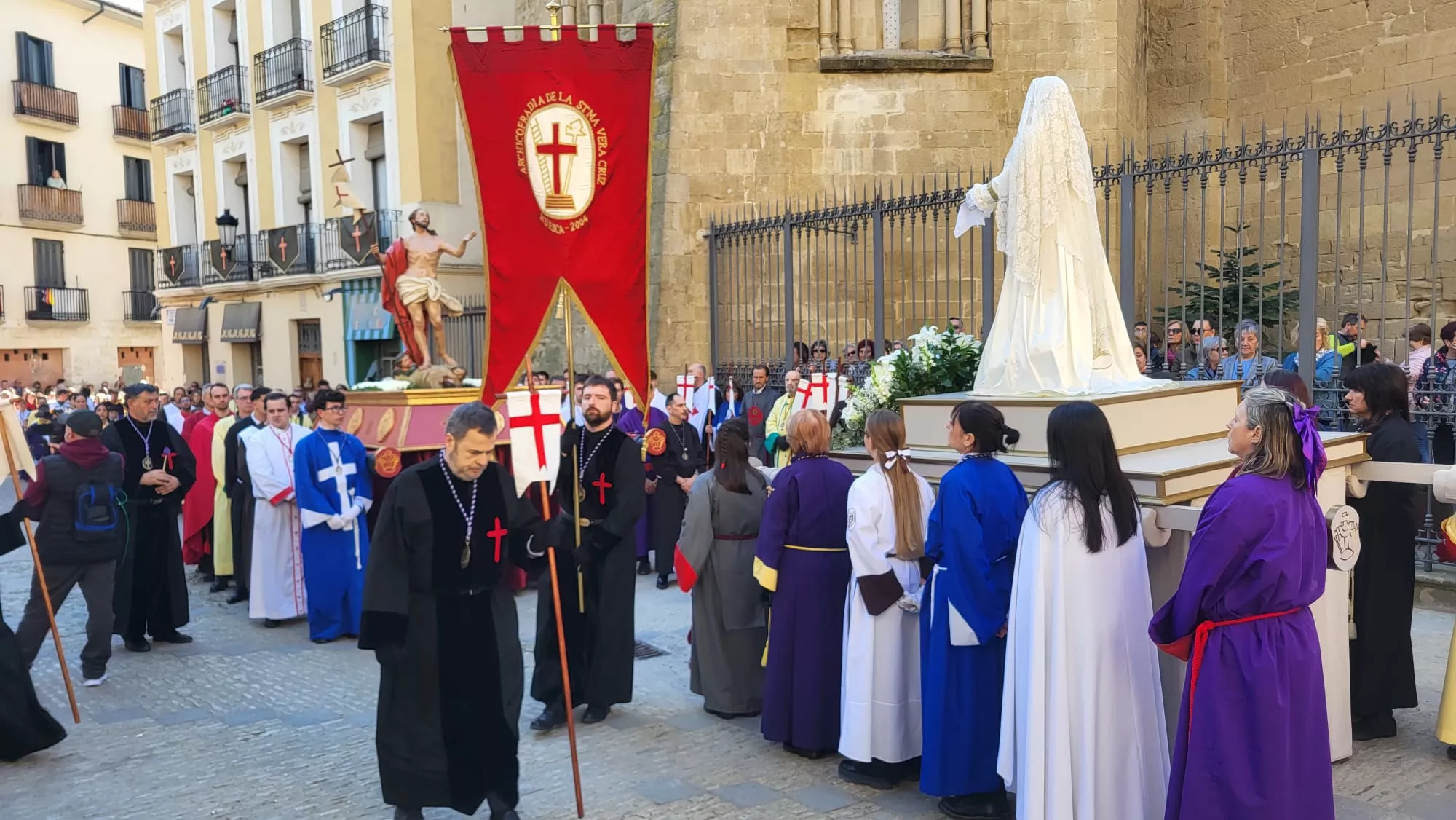  Procesión del Cristo Resucitado en Huesca. Foto Javier García Antón