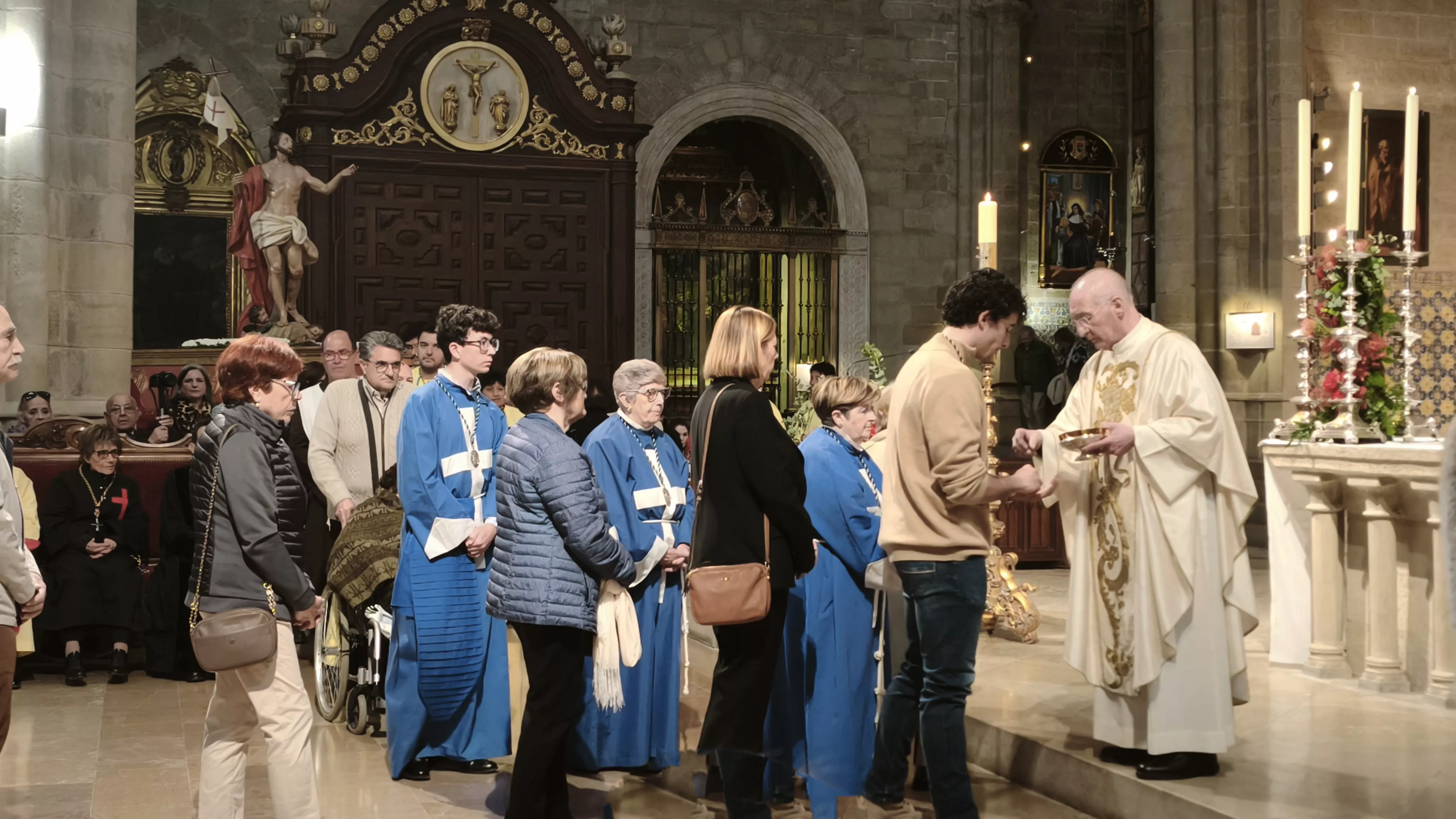  Procesión del Cristo Resucitado en Huesca. Foto María José Sampietro