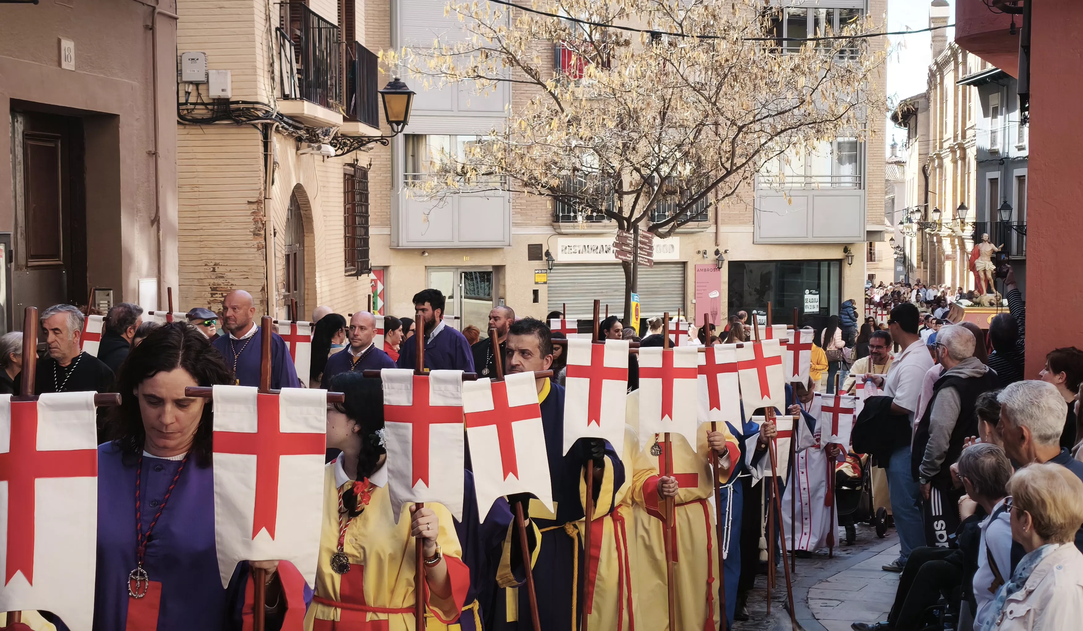  Procesión del Cristo Resucitado en Huesca. Foto María José Sampietro