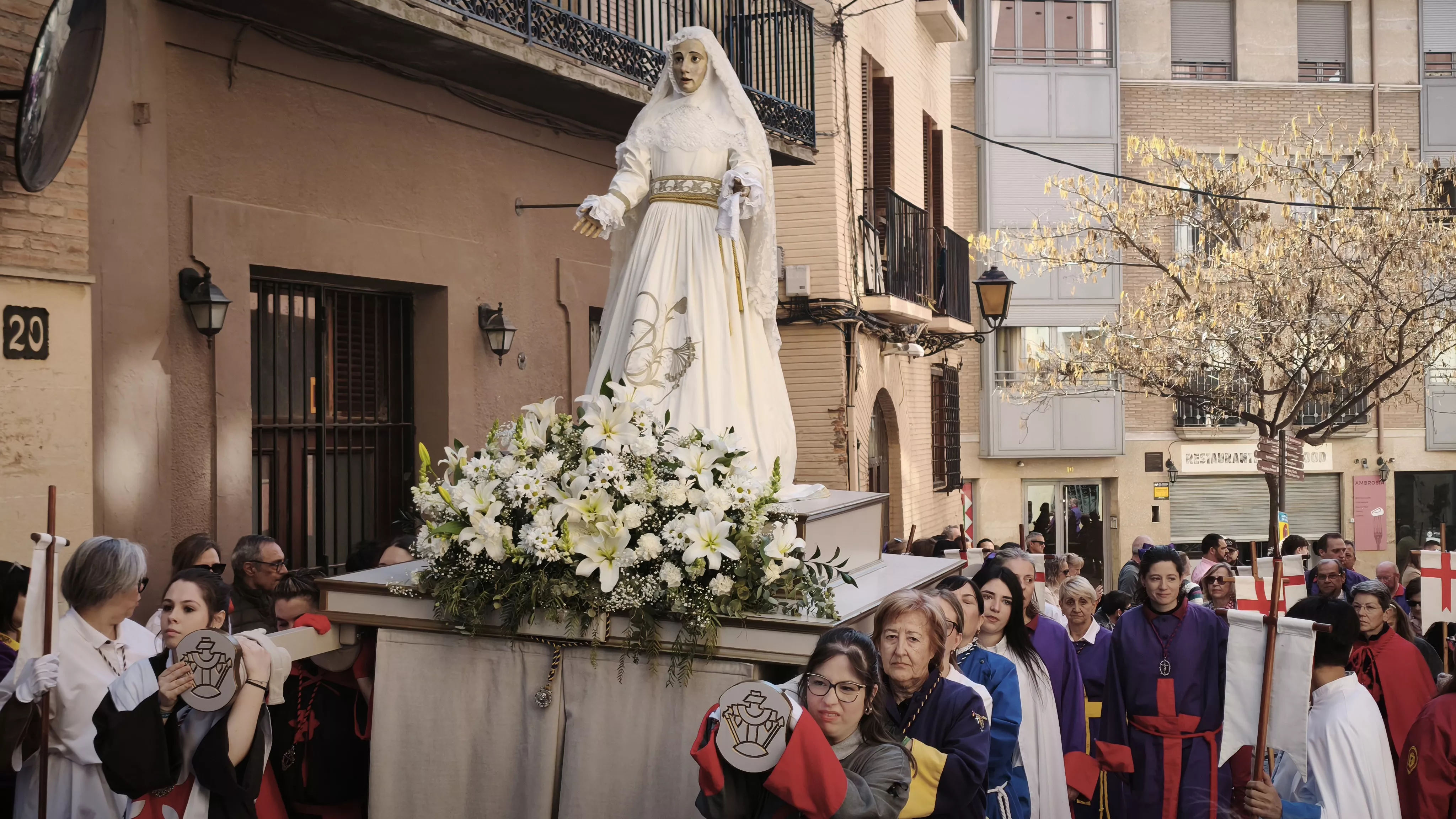  Procesión del Cristo Resucitado en Huesca. Foto María José Sampietro