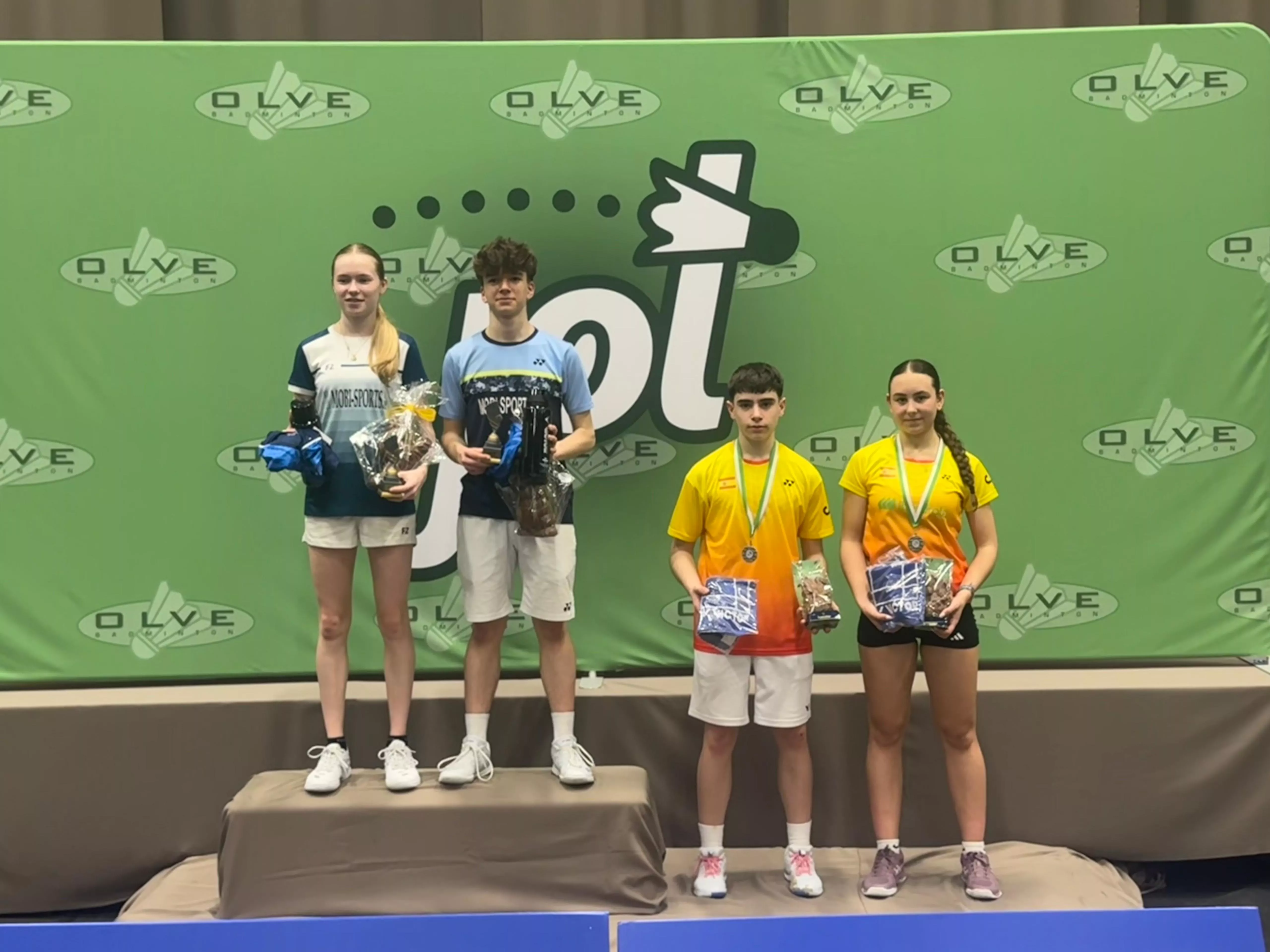 Hugo Gállego con Sara Arenas, subcampeones en dobles mixtos en Bélgica.
