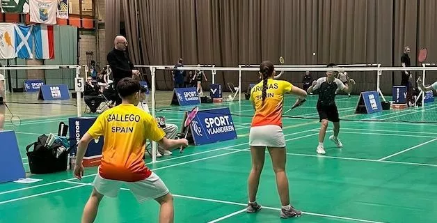 Hugo Gállego y Sara Arenas en Bélgica.