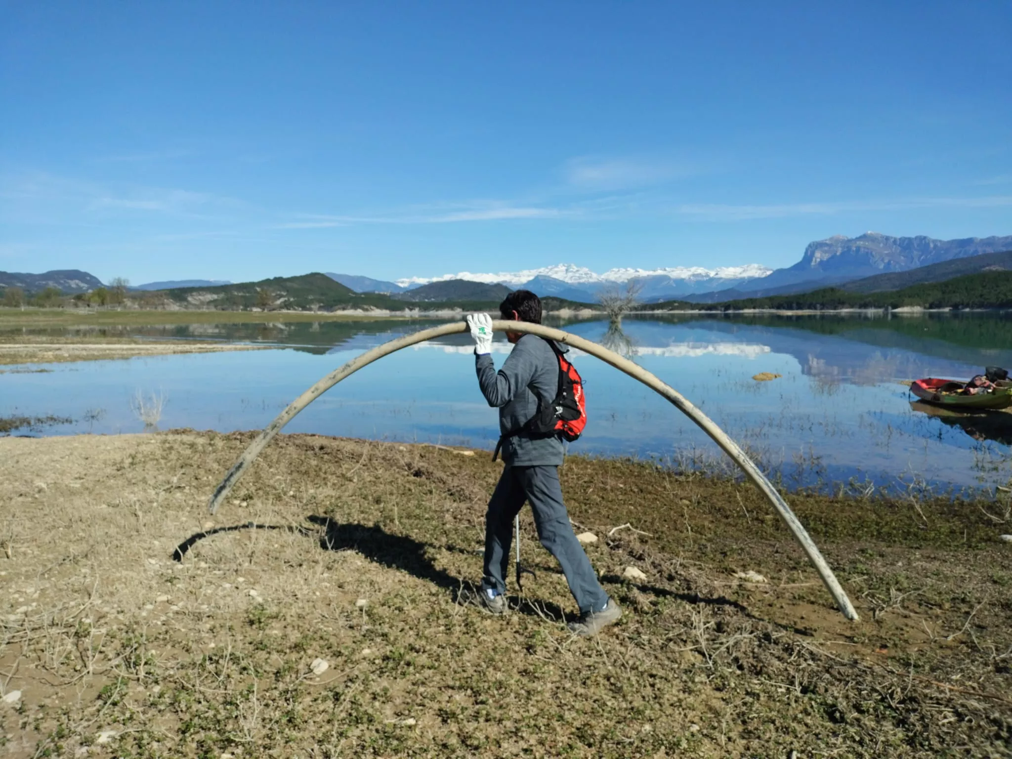 Jornada contra la basuraleza en el entorno de Mediano.