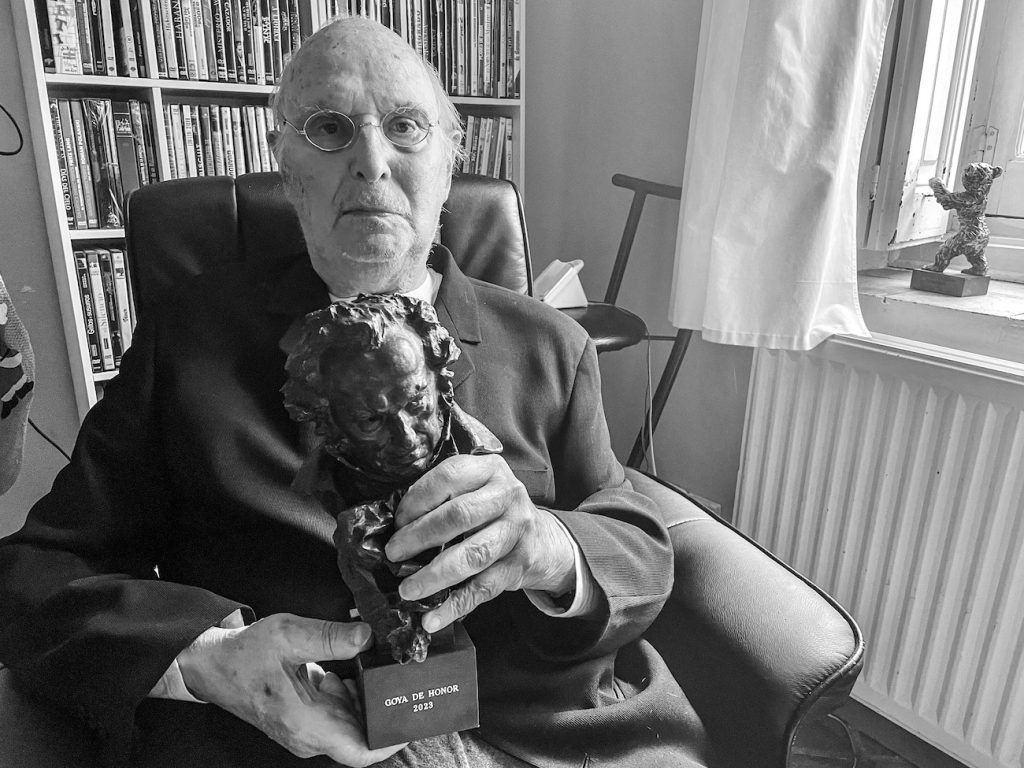 La Academia de Cine entregó a Carlos Saura la estatuilla del Goya de Honor pocos días antes de su fallecimiento.