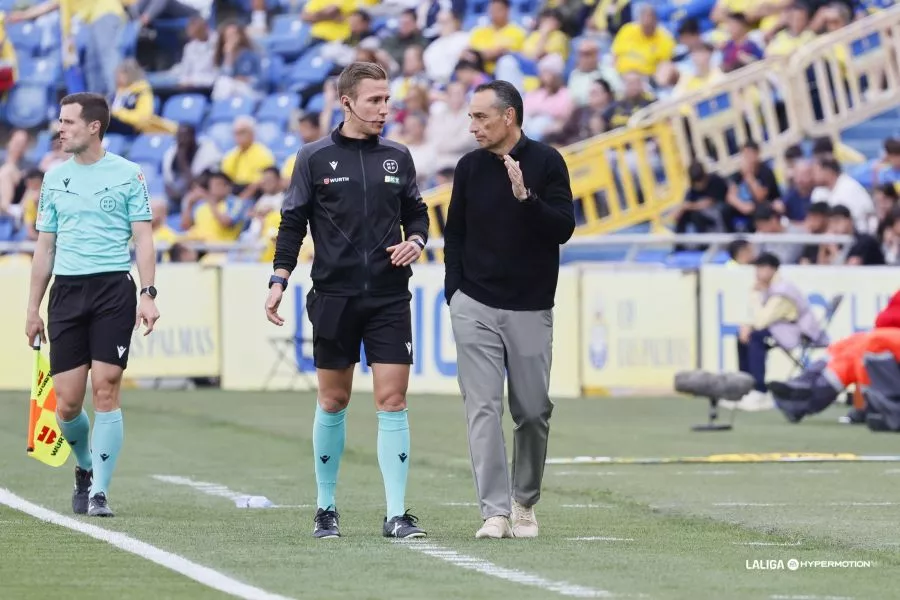 Oltra: "Creo que el equipo hoy ha competido y ha dado la cara". Foto: LaLiga