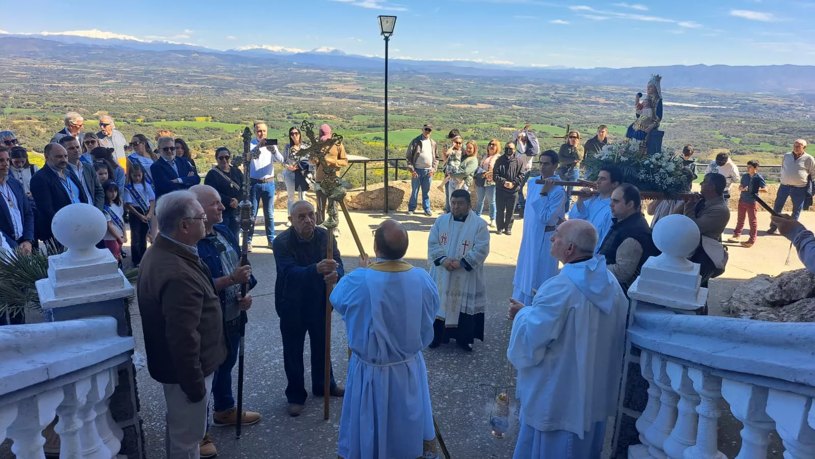 Barbastro y Berbegal sellan su Semana Santa en El Pueyo.