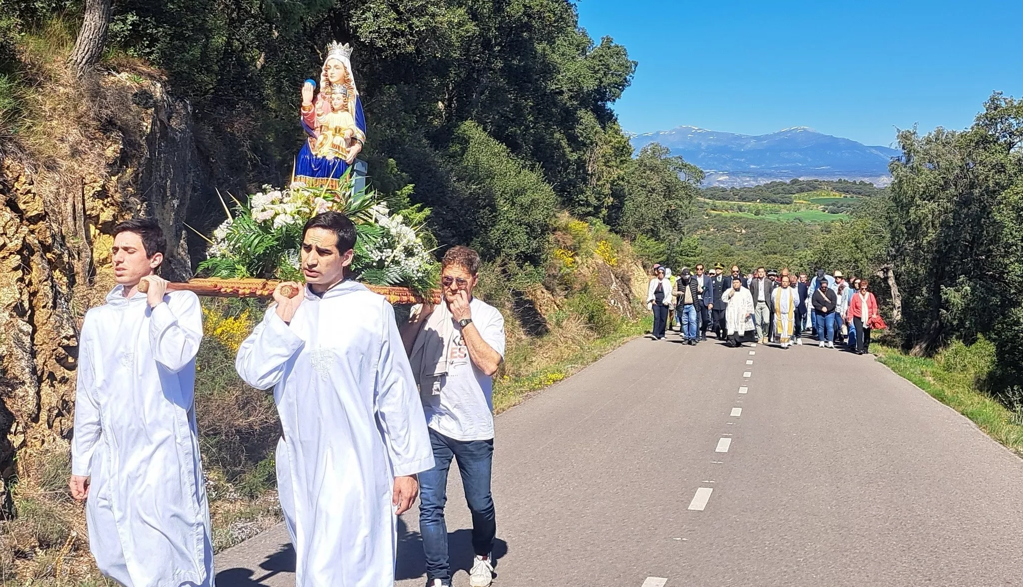 Romería del Lunes de Pascua al Monasterio de El Pueyo
