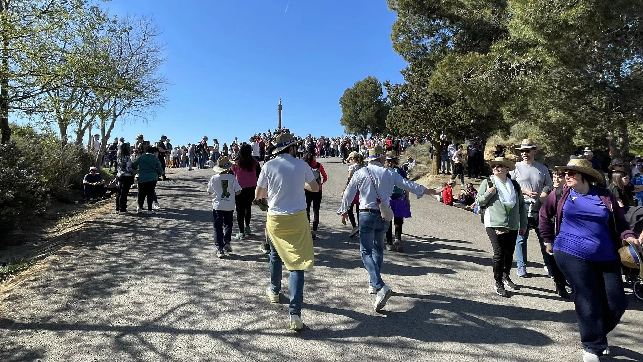 Celebración del Día de la Alegría en Monzón
