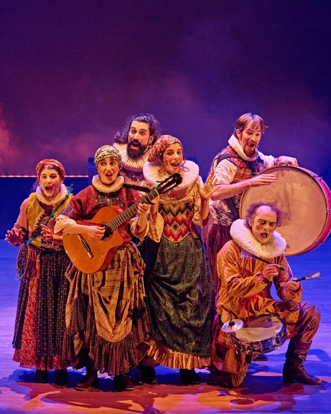 ‘Jueves a escena’ se despide en Huesca con Farra, Premio Max al Mejor Espectáculo Musical.