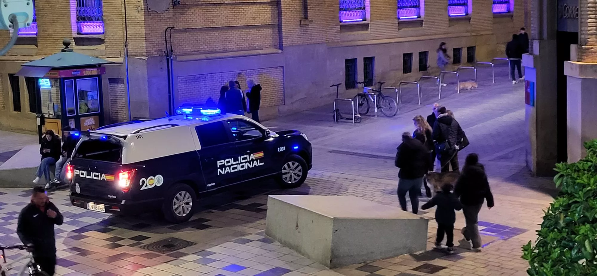 Vehículo de la Policía Nacional de Huesca.