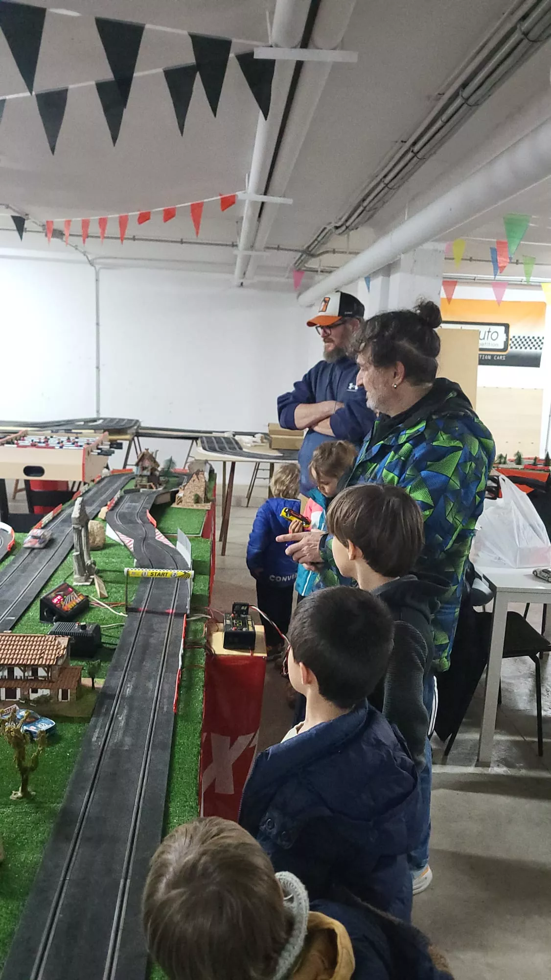 Osca Slot, el vertiginoso universo de los coches en miniatura