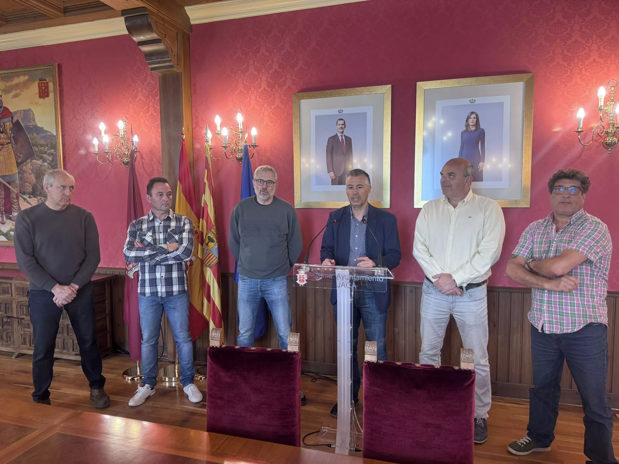 El Ayuntamiento de Jaca sigue mostrando su apoyo a los tres grandes clubes de la ciudad