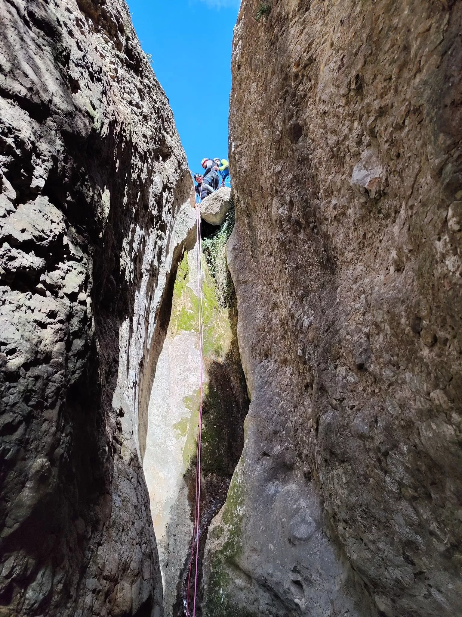 Descenso a las Gorgas de San Julián del GAN de los Javieres