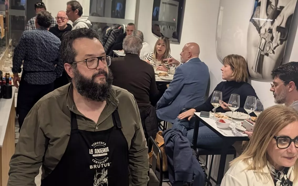  Vinoteca Cervecería La Antonia de Binéfar