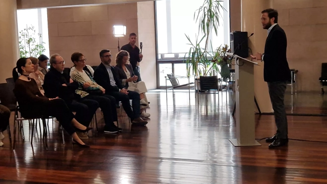 Isaac Claver. Presentación de tres proyectos de investigación con ayudas de la AECC en Aragón. Foto Myriam Martínez