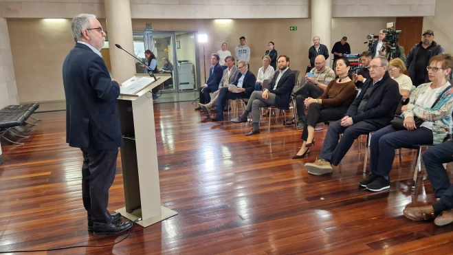 José Manuel Ramón y Cajal. Presentación de tres proyectos de investigación con ayudas de la AECC en Aragón. Foto Myriam Martínez
