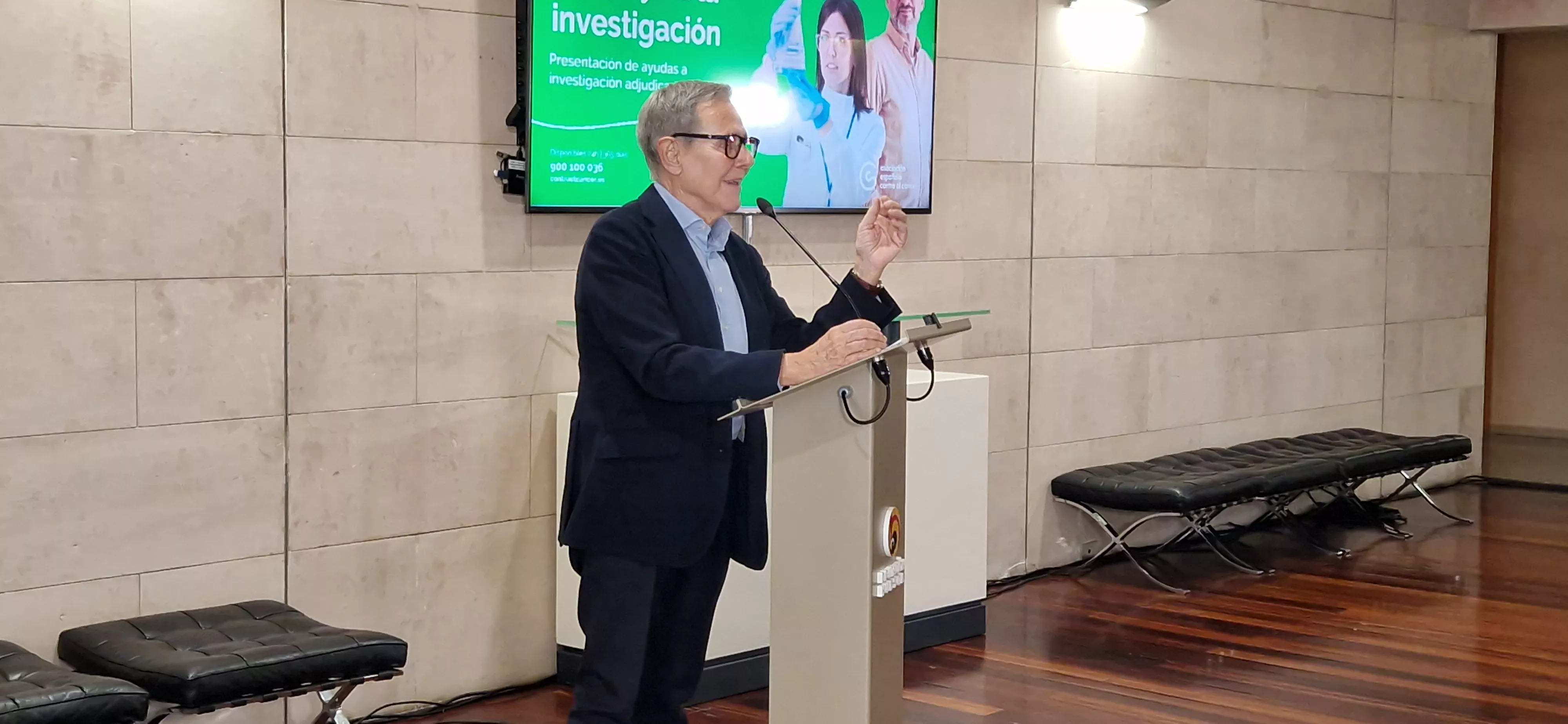 Ramón Reyes. Presentación de tres proyectos de investigación con ayudas de la AECC en Aragón. Foto Myriam Martínez