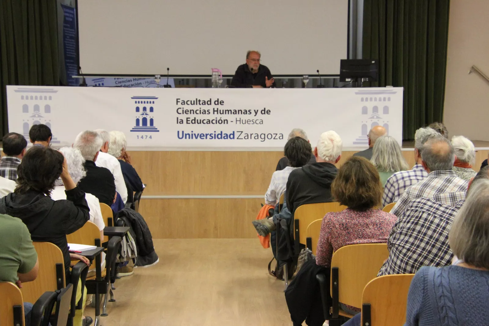  Carlos Taibo en la Facultad de Ciencias Humanas. Foto Carlos Neofato