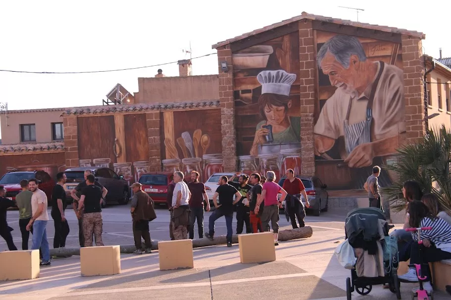 Plantación del mayo en Peraltilla