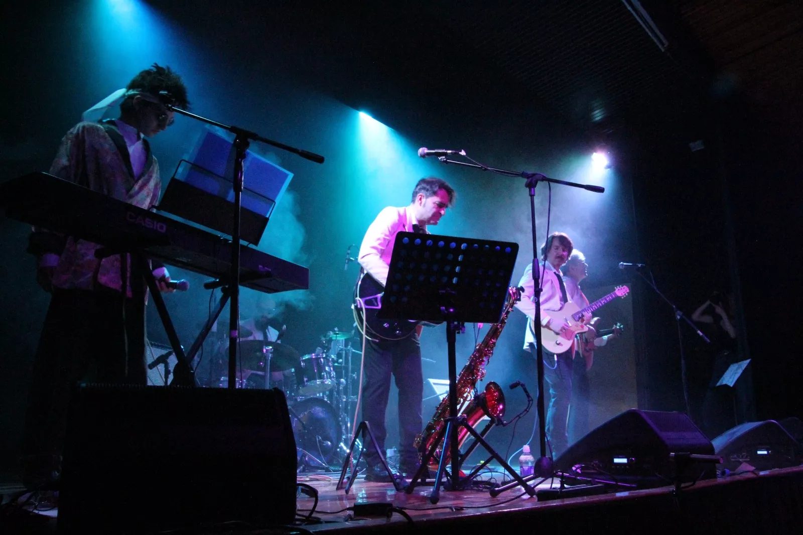 Los Pipelines. Foto Carlos Neofato