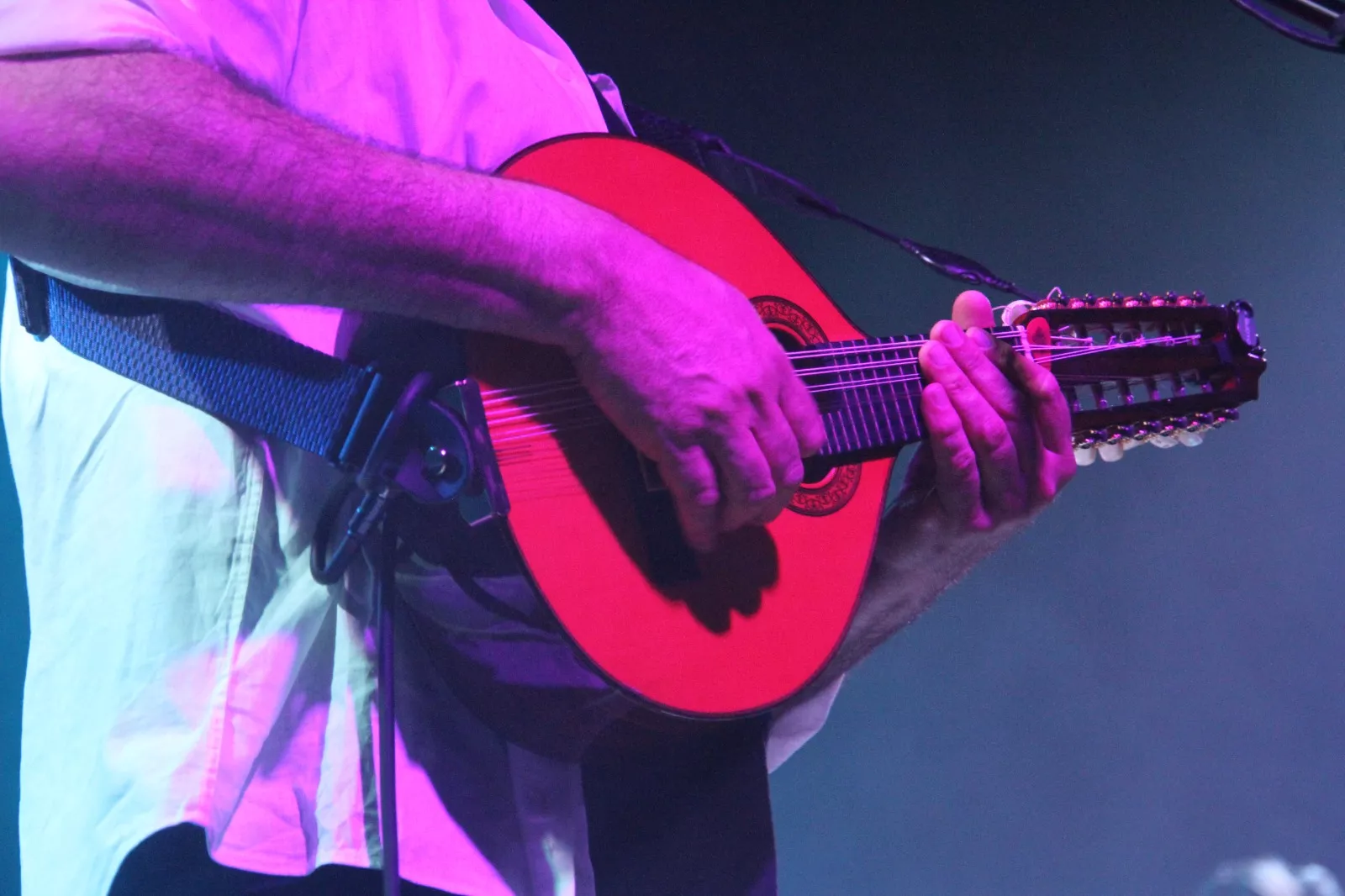 Actuación de Eraje. Foto Carlos Neofato