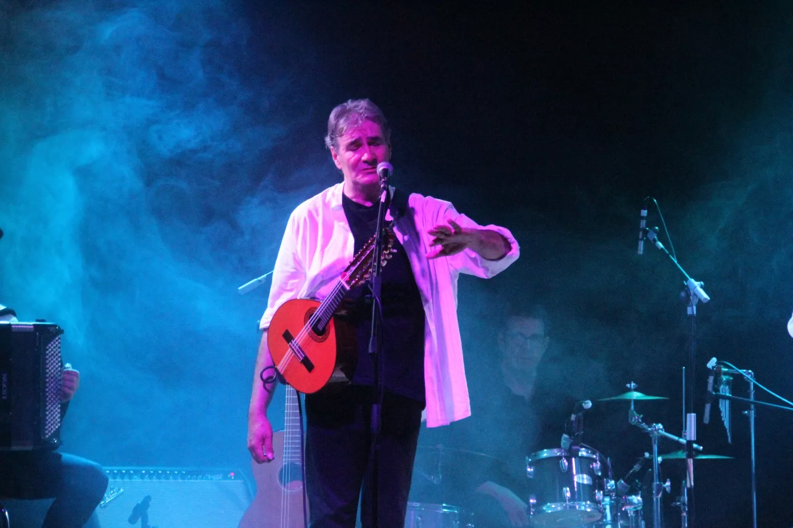 Actuación de Eraje. Foto Carlos Neofato