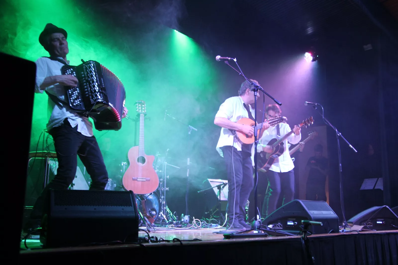 Actuación de Eraje. Foto Carlos Neofato