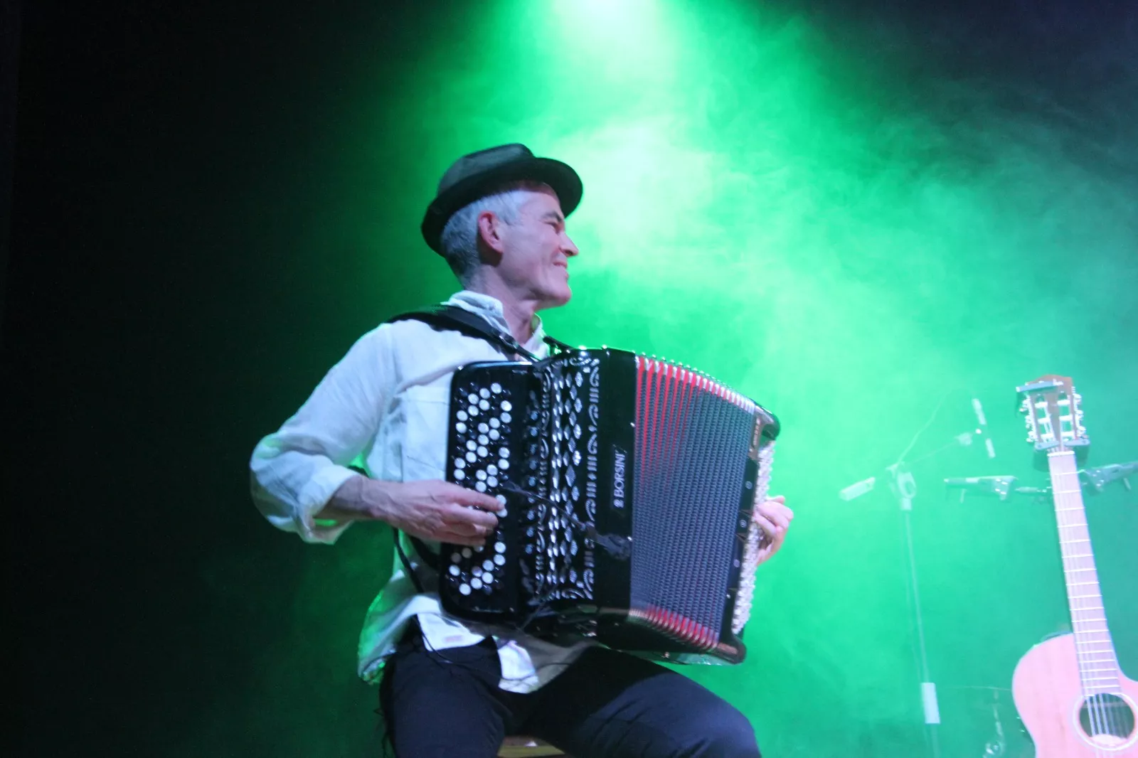 Actuación de Eraje. Foto Carlos Neofato