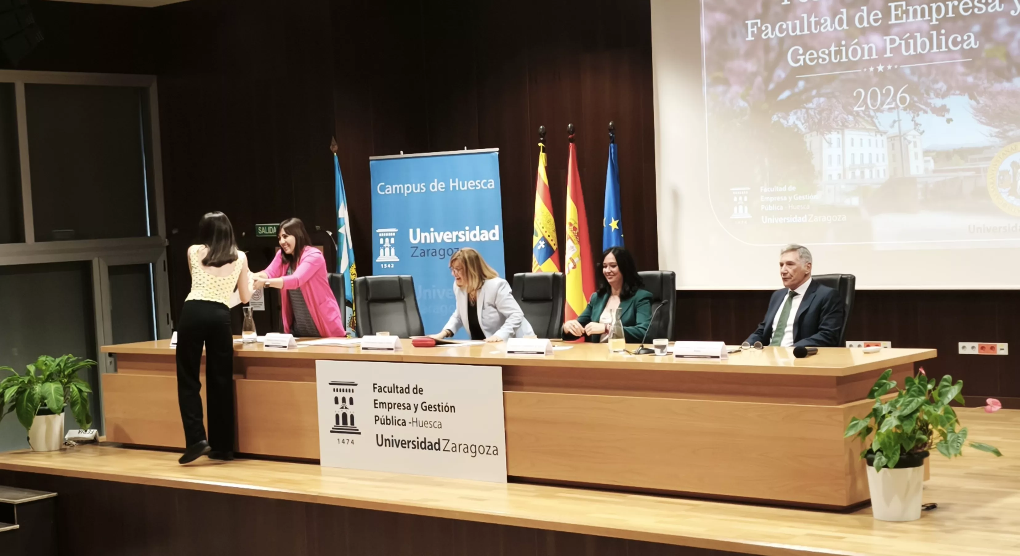 Festividad de la Facultad de Empresa y Gestión Pública del Campus de Huesca. Foto María José Sampietro