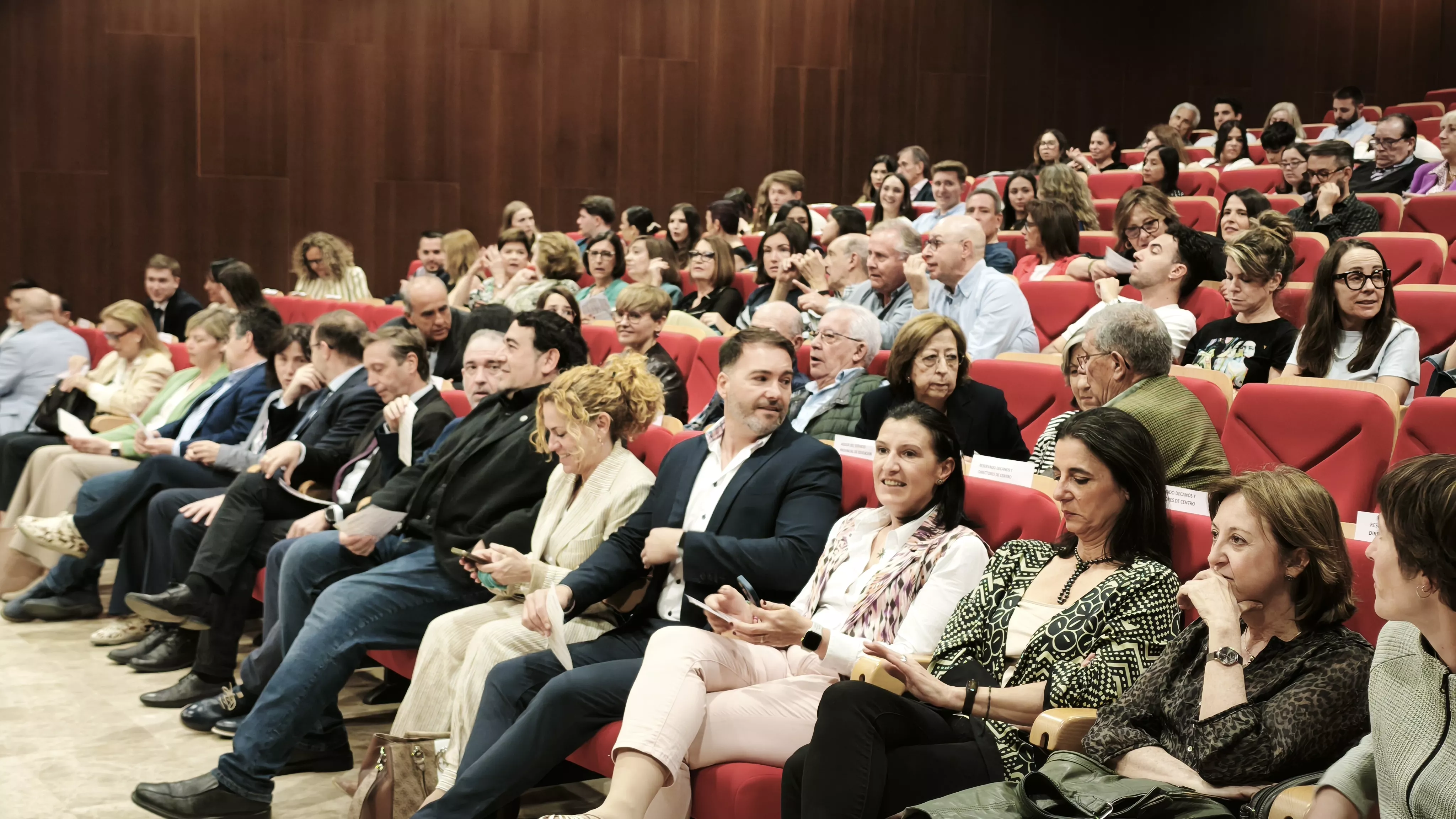 Festividad de la Facultad de Empresa y Gestión Pública del Campus de Huesca. Foto María José Sampietro