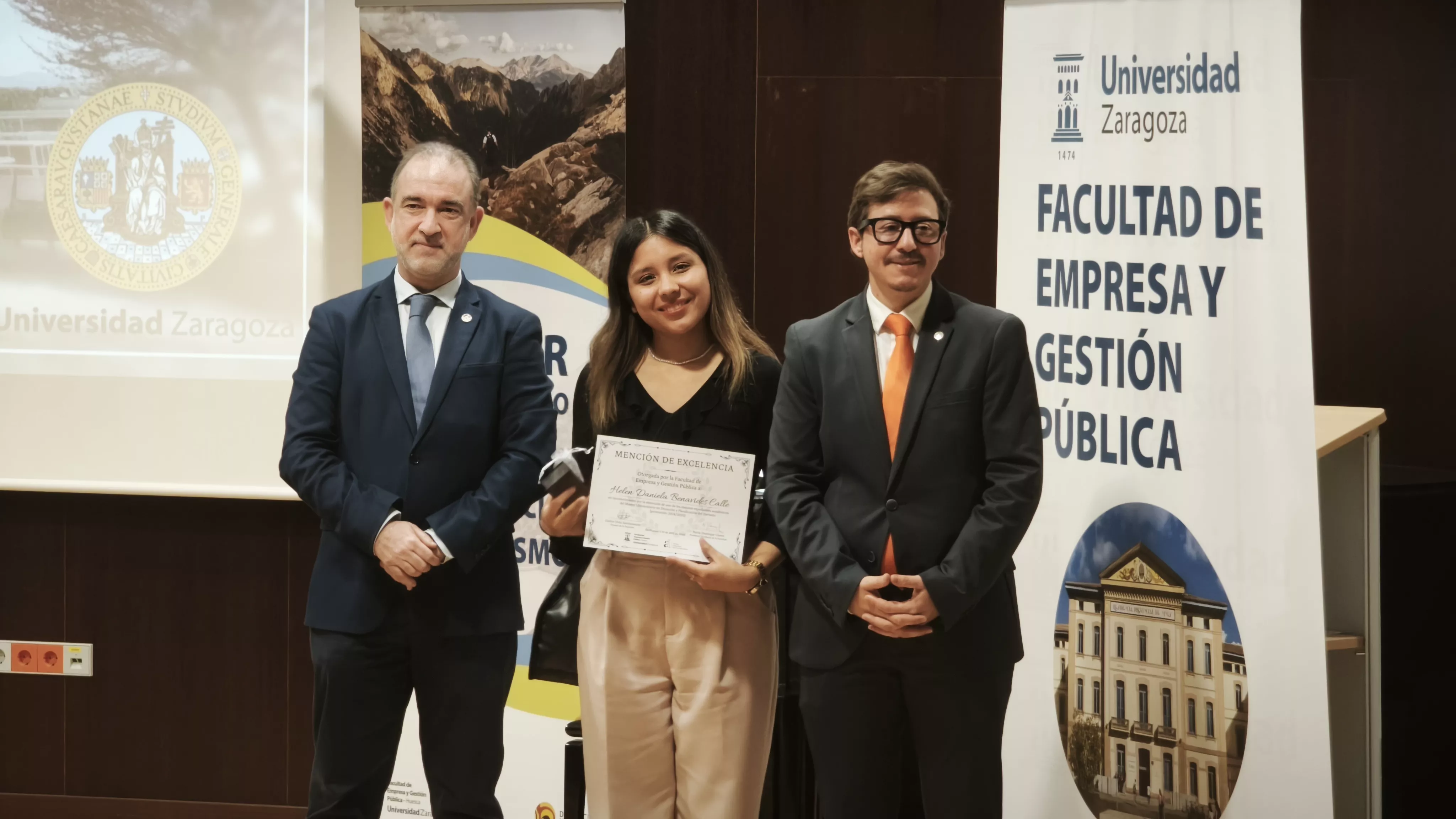 Festividad de la Facultad de Empresa y Gestión Pública del Campus de Huesca. Foto María José Sampietro