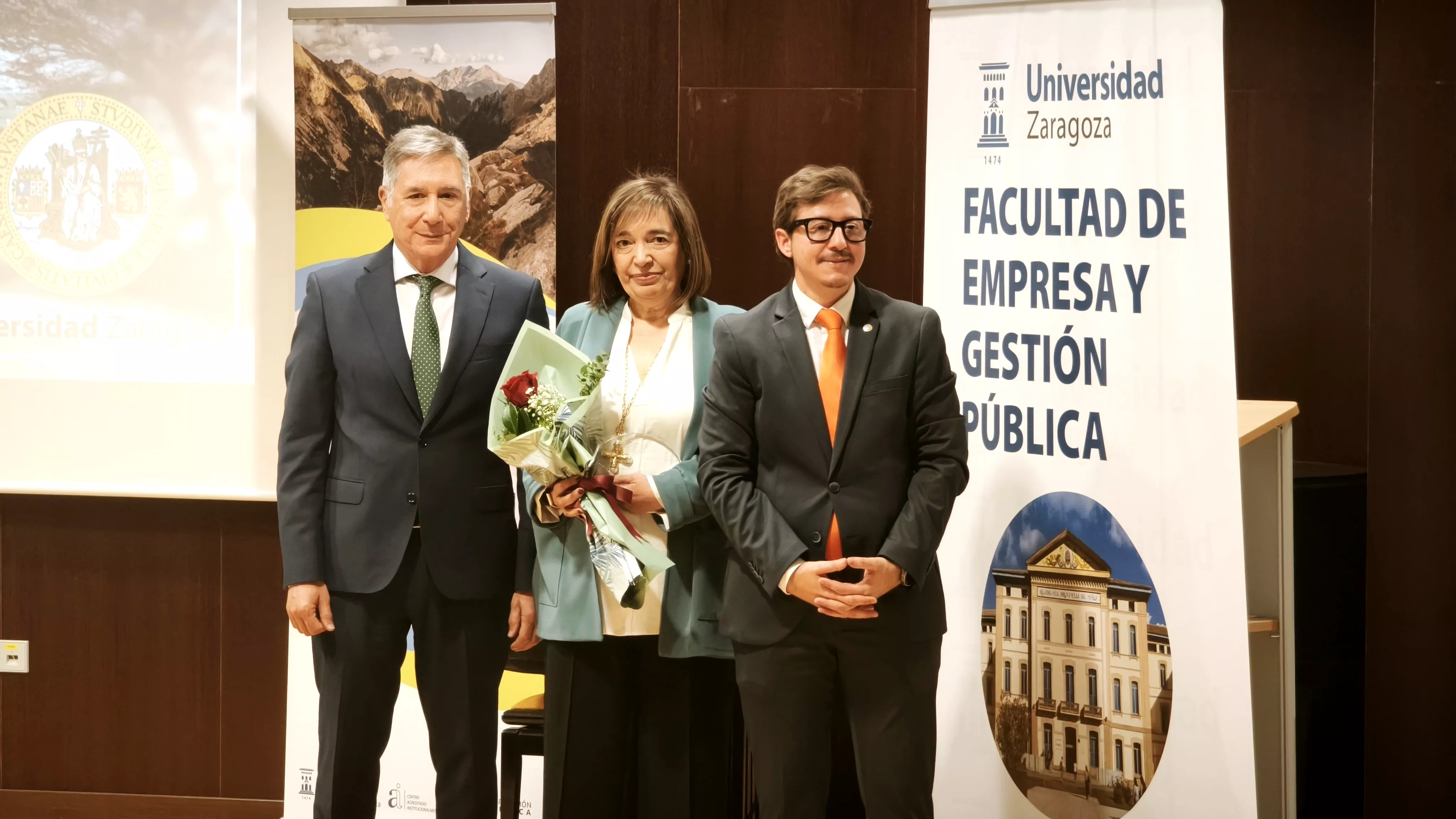 Festividad de la Facultad de Empresa y Gestión Pública del Campus de Huesca. Foto María José Sampietro