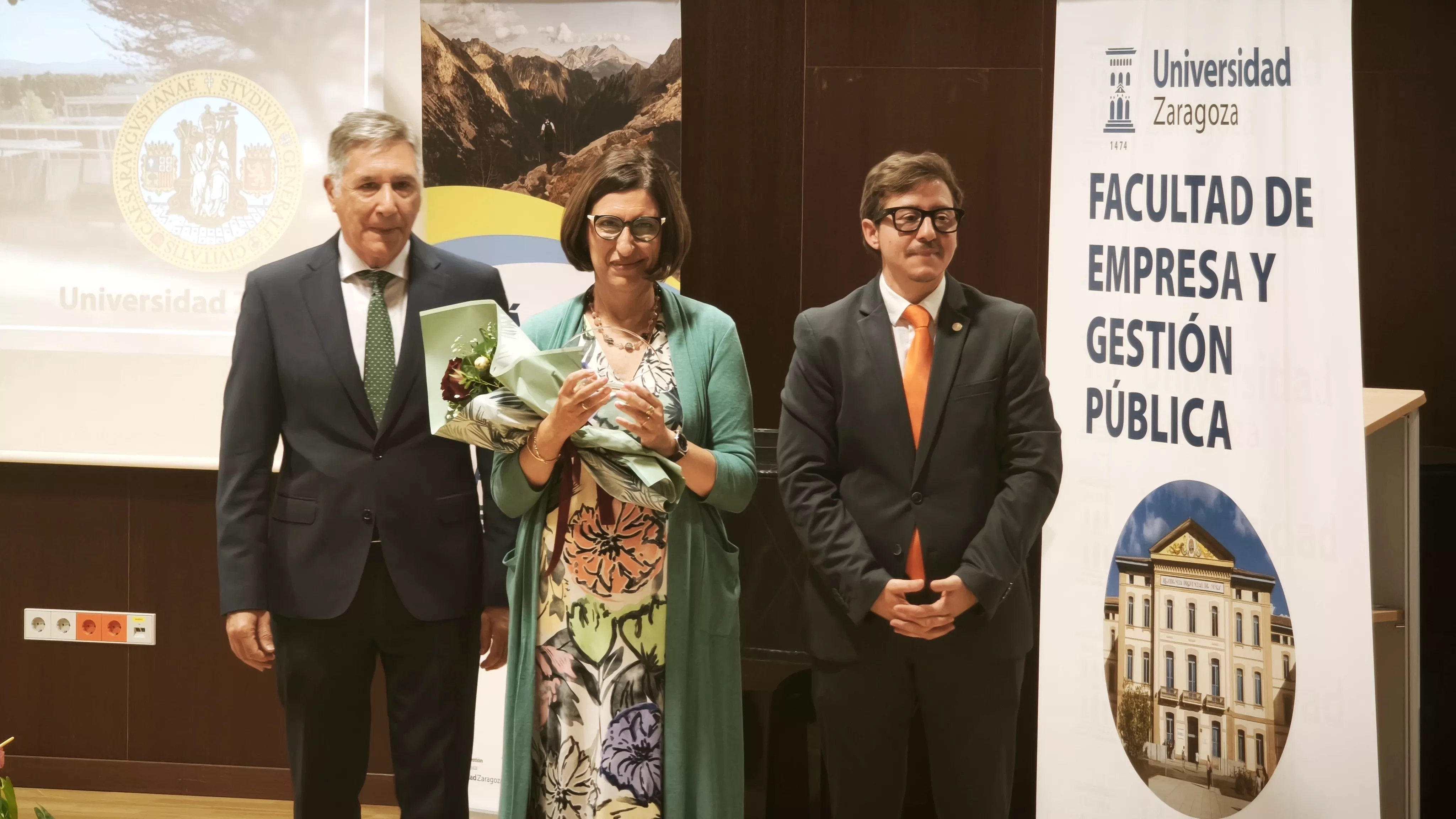 Festividad de la Facultad de Empresa y Gestión Pública del Campus de Huesca. Foto María José Sampietro