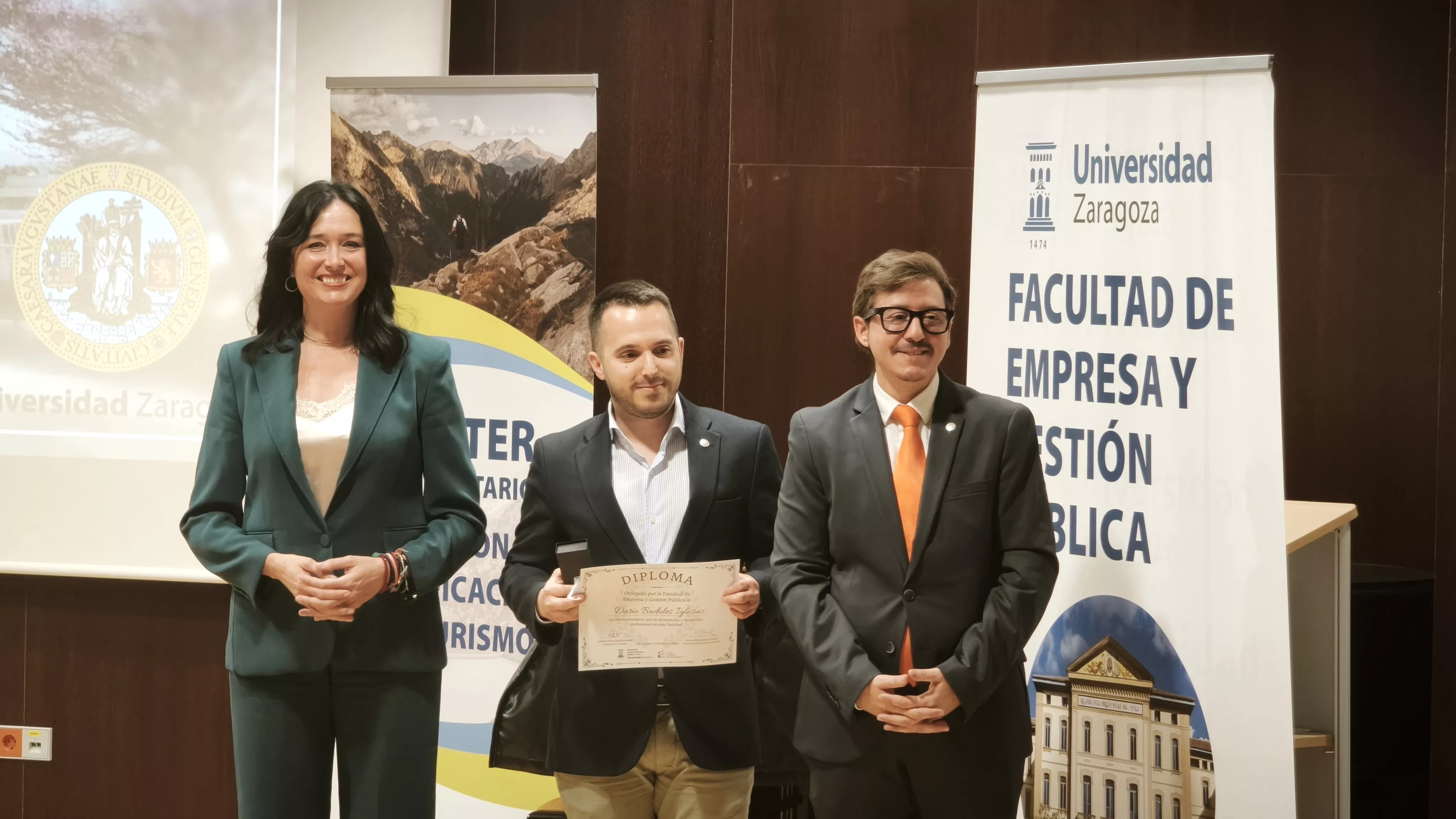 Festividad de la Facultad de Empresa y Gestión Pública del Campus de Huesca. Foto María José Sampietro