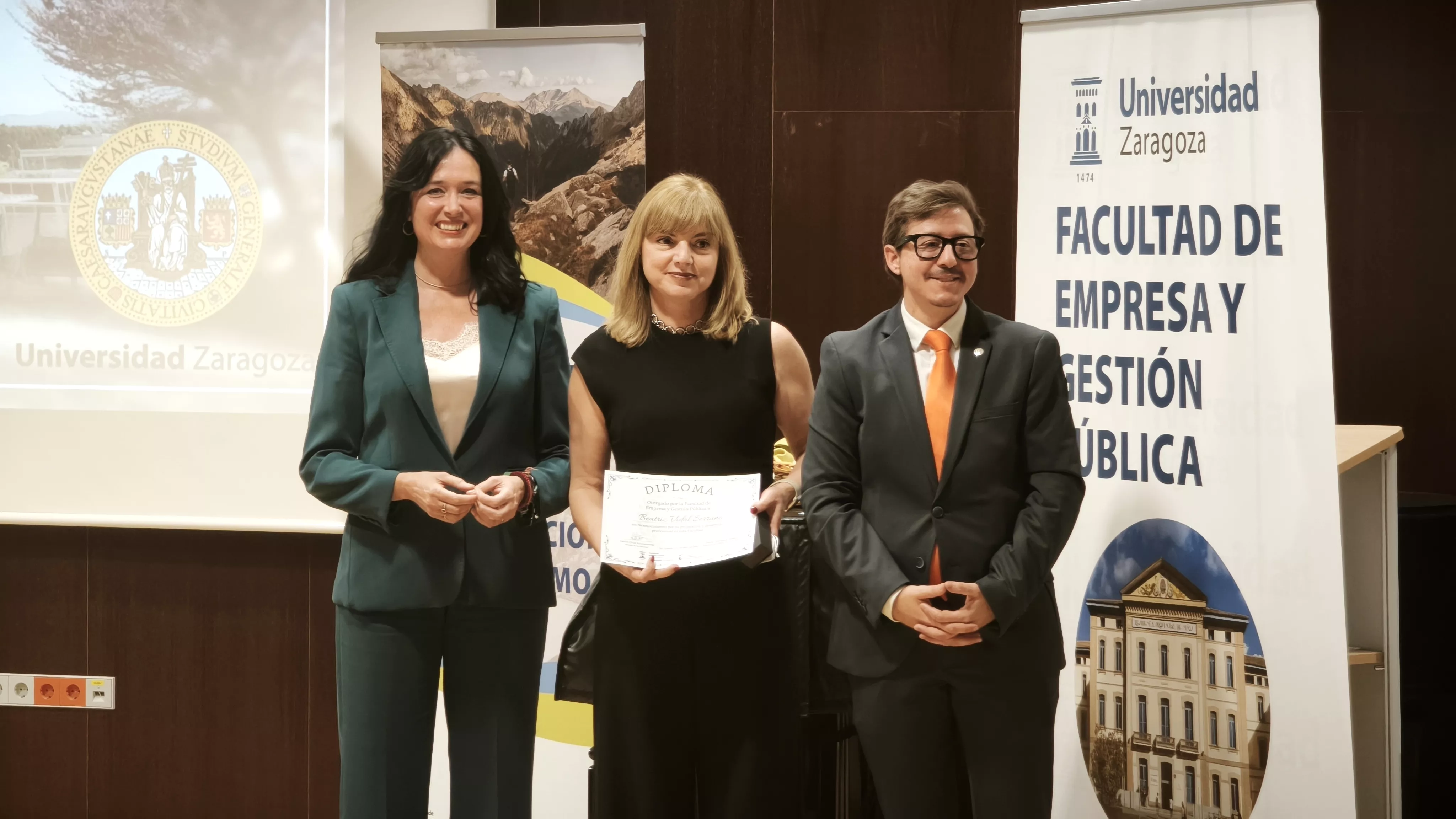 Festividad de la Facultad de Empresa y Gestión Pública del Campus de Huesca. Foto María José Sampietro