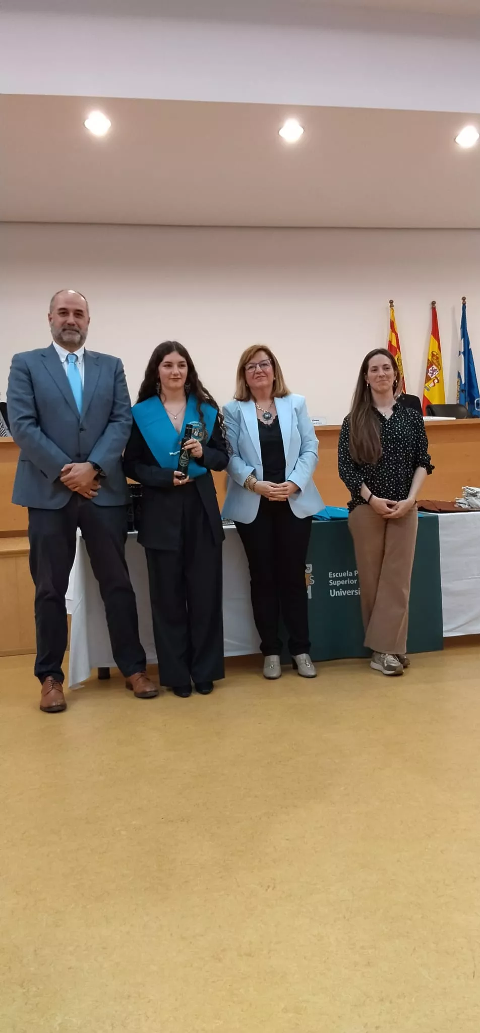Ceremonia de graduación y reconocimientos en la Escuela Politécnica Superior