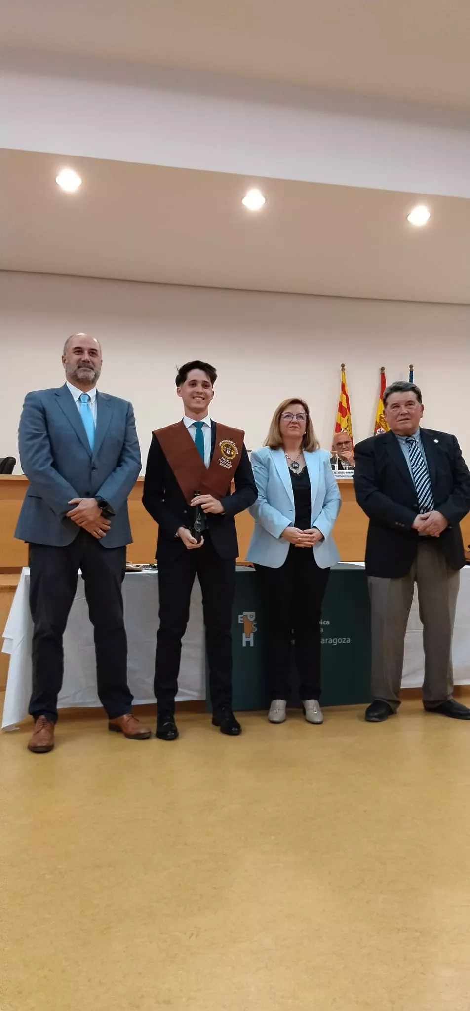 Ceremonia de graduación y reconocimientos en la Escuela Politécnica Superior