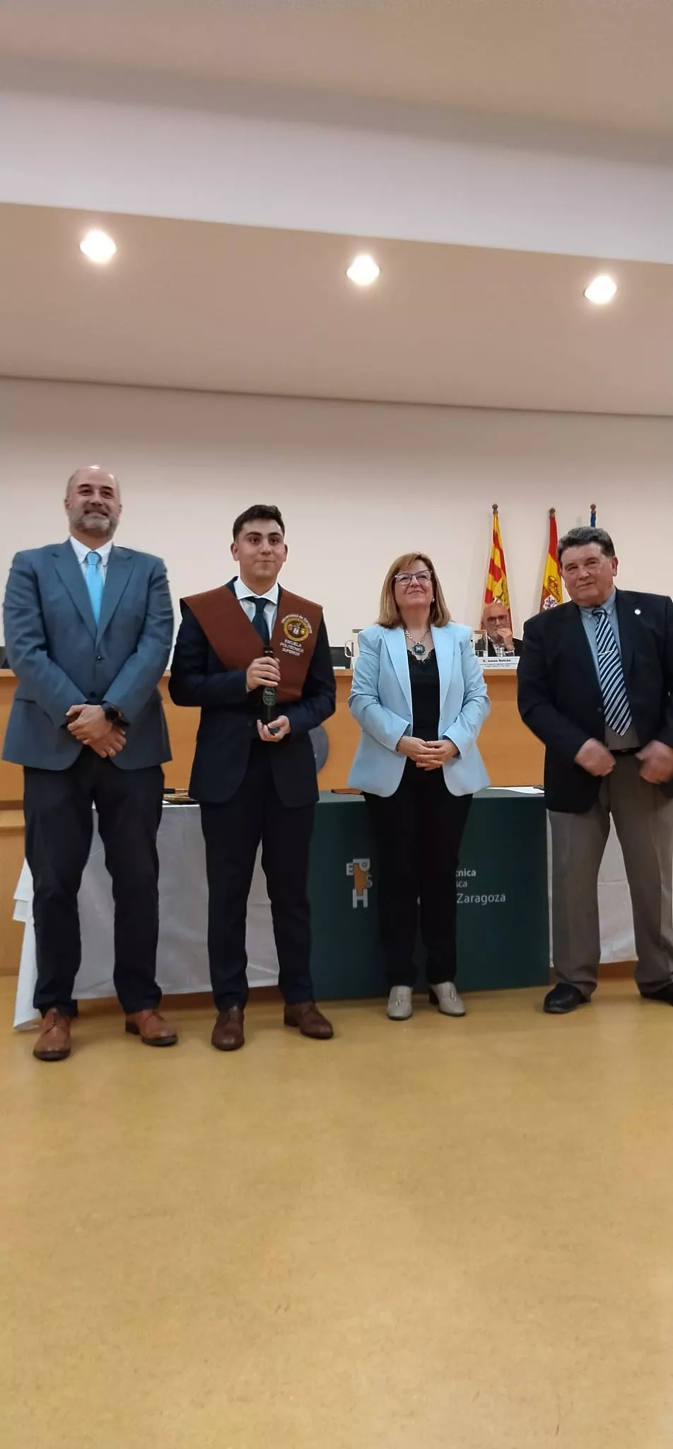 Ceremonia de graduación y reconocimientos en la Escuela Politécnica Superior