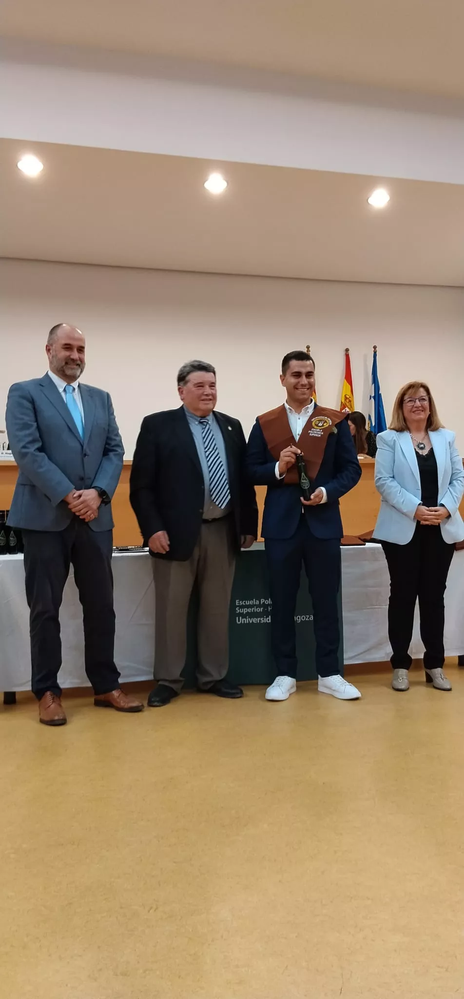 Ceremonia de graduación y reconocimientos en la Escuela Politécnica Superior