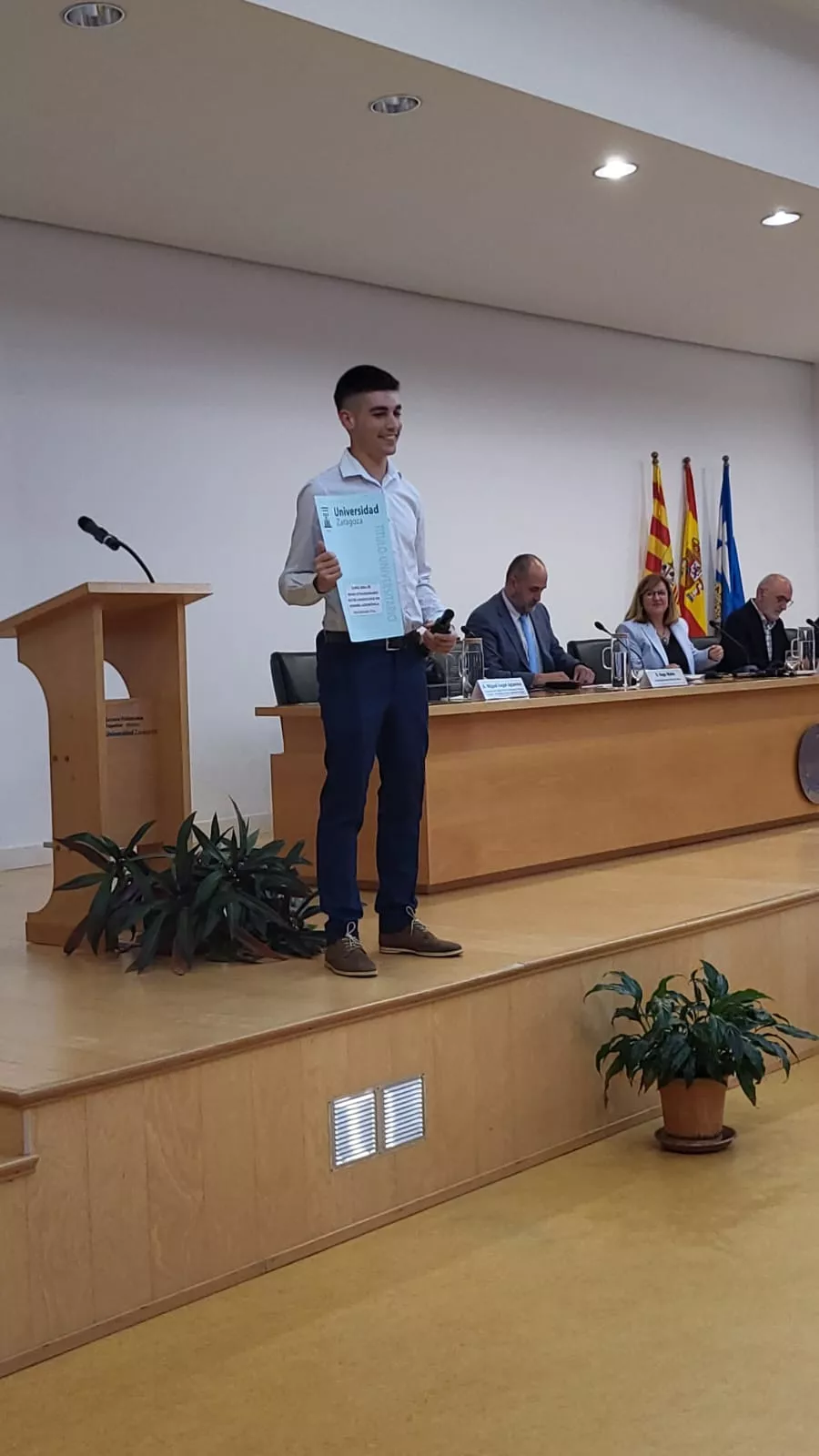 Ceremonia de graduación y reconocimientos en la Escuela Politécnica Superior