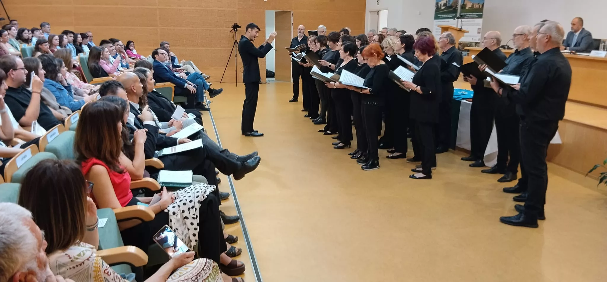 Ceremonia de graduación y reconocimientos en la Escuela Politécnica Superior