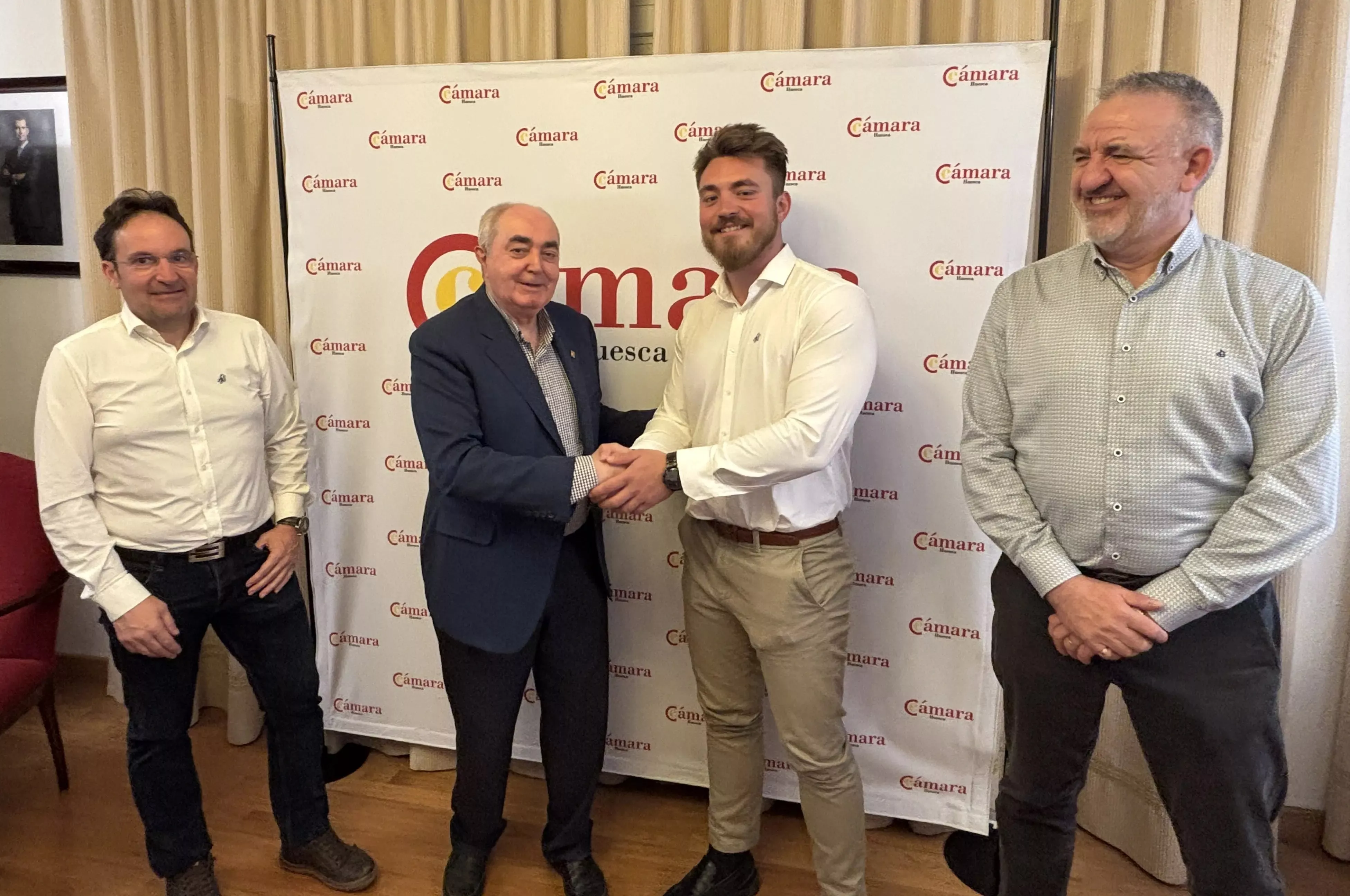 César Casas Lacambra, César Casas Biarge y Daniel Mancho, de San Julián GreenFuture, con Manuel Rodríguez Chesa en la Cámara de Comercio