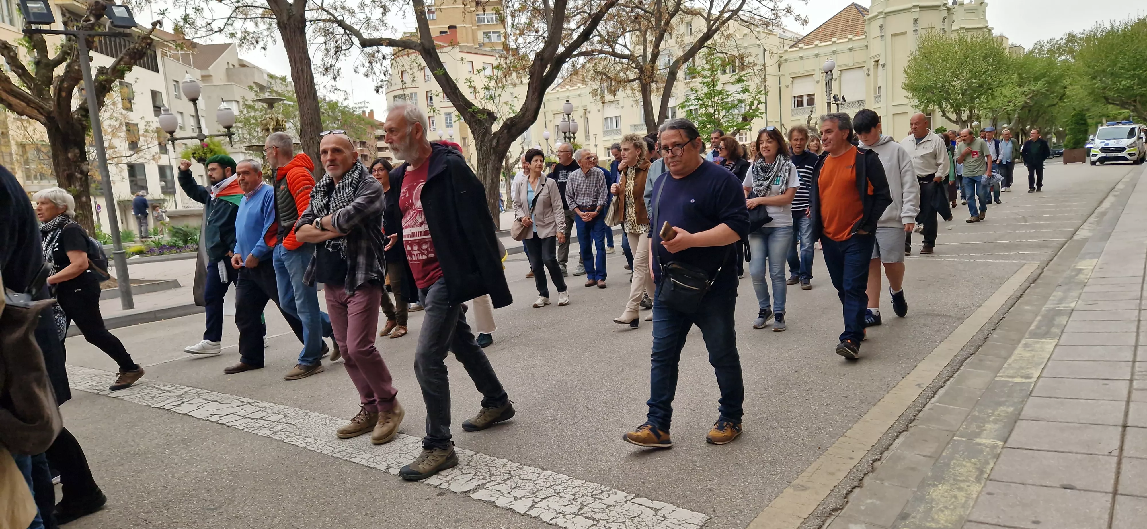 Manifestación en Huesca contras las guerras. Foto Myriam Martínez