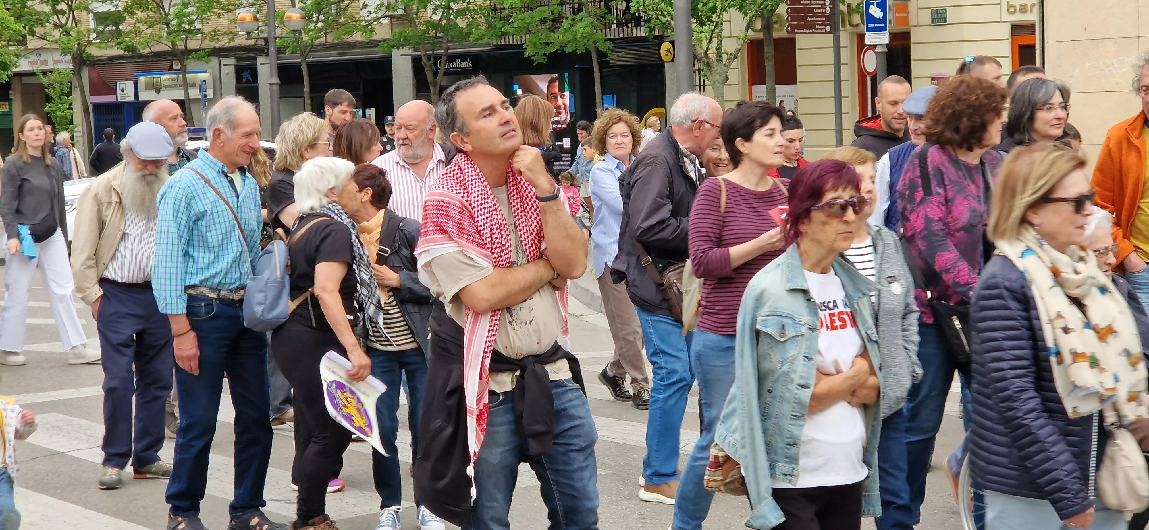 Manifestación en Huesca contras las guerras. Foto Myriam Martínez
