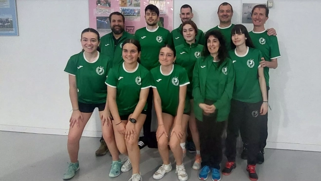 Equipo del VV Osca en Binéfar.