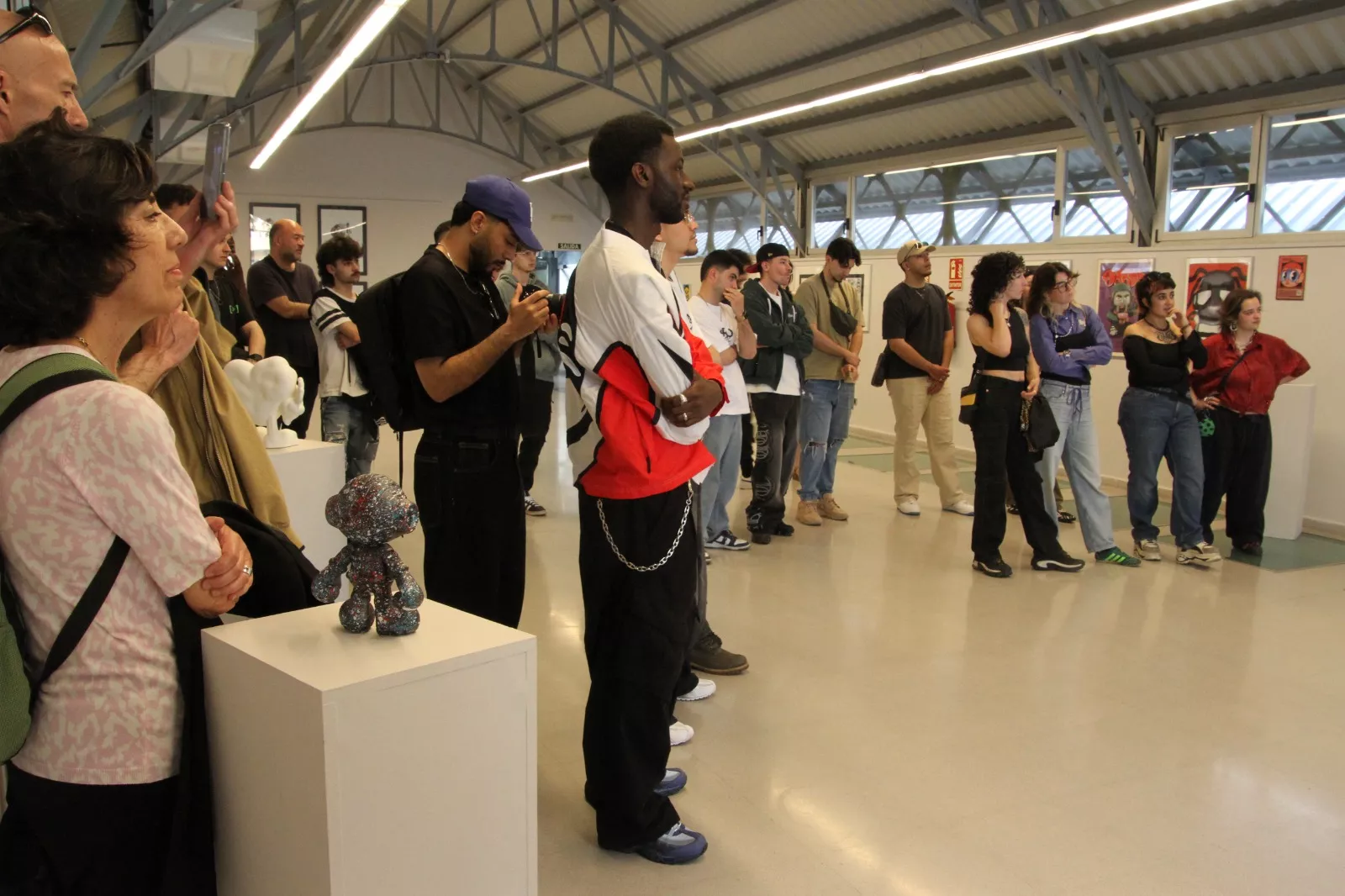 Karalang, en primer término. Foto Carlos Neofato